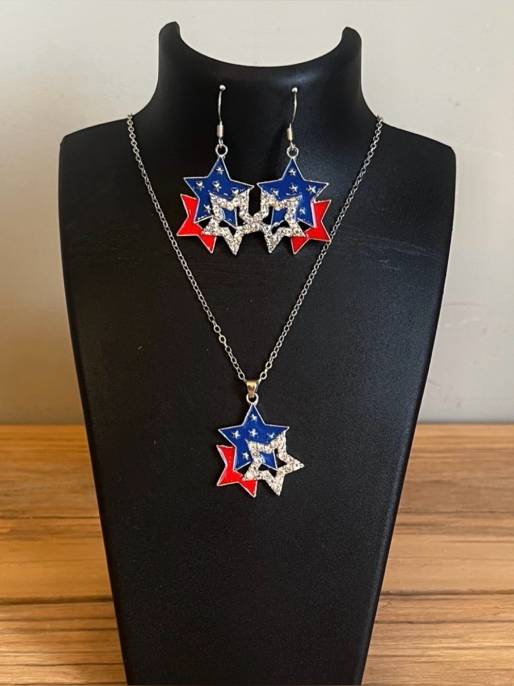 Patriotic star-shaped red, white and blue Necklace and dangle earrings set